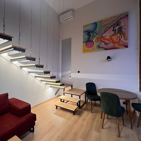 Midamo Orbeliani Appartement Tbilisi Buitenkant foto