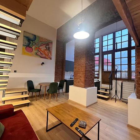 Midamo Orbeliani Appartement Tbilisi Buitenkant foto